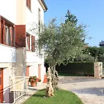 Apartman With A Parking Space - 7125