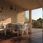 Apartman With A Parking Space - 7125