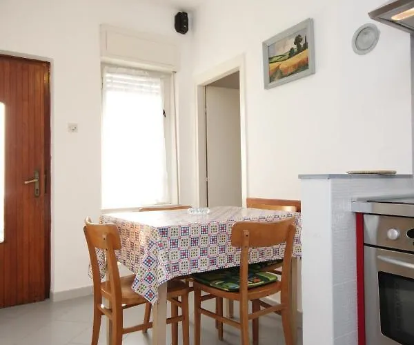 Daire With A Parking Space - 7125 Umag